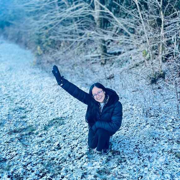 Meet your Posher, Gloriannie - Picture 1 of 1